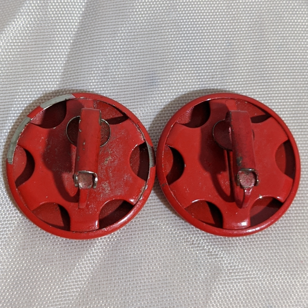 Vintage 80's Red Enamel Round Clip Earrings_2